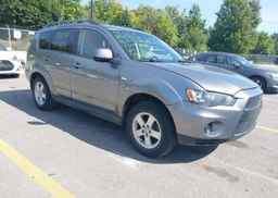 2013 MITSUBISHI OUTLANDER ES
