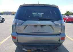 2013 MITSUBISHI OUTLANDER ES