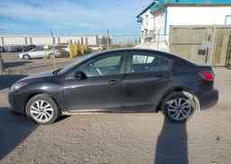 2013 MAZDA 3 I