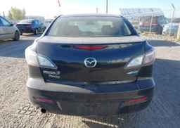 2013 MAZDA 3 I