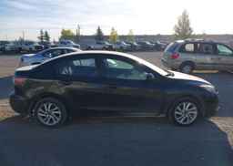 2013 MAZDA 3 I