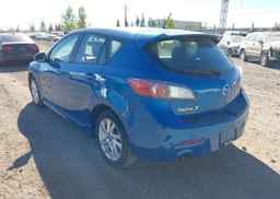 2013 MAZDA MAZDA3 GS-SKY