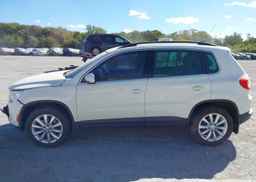 2011 VOLKSWAGEN TIGUAN S