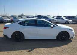 2025 TOYOTA CAMRY SE UPGRADE