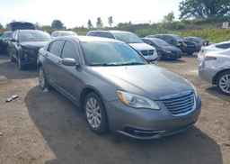 2013 CHRYSLER 200 TOURING