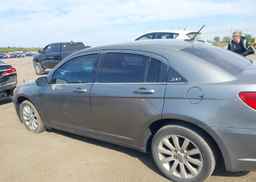 2013 CHRYSLER 200 TOURING