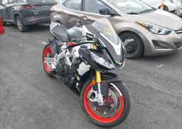 2024 APRILIA RSV4 1100