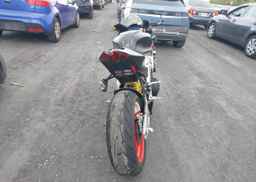 2024 APRILIA RSV4 1100