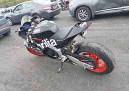 2024 APRILIA RSV4 1100