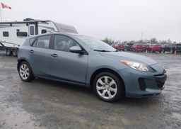 2013 MAZDA 3 I