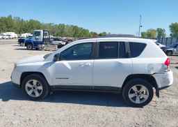 2011 JEEP COMPASS SPORT