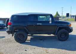 2007 TOYOTA FJ CRUISER