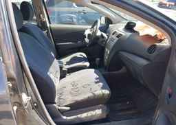 2011 TOYOTA YARIS