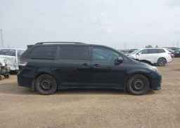2012 TOYOTA SIENNA SE 8 PASSENGER