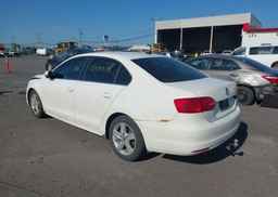 2012 VOLKSWAGEN JETTA 2.0 TDI COMFORTLINE
