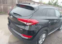 2018 HYUNDAI TUCSON SE 2.0L