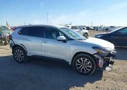 2024 TOYOTA COROLLA CROSS HYBRID SE