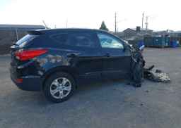 2015 HYUNDAI TUCSON