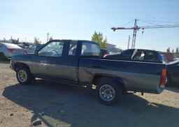 1990 NISSAN D21 KING CAB