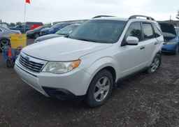2010 SUBARU FORESTER XS