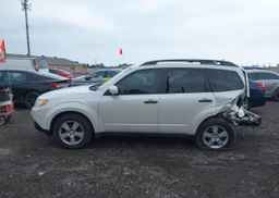 2010 SUBARU FORESTER XS