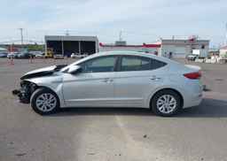 2018 HYUNDAI elantra se