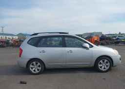 2009 KIA RONDO LX