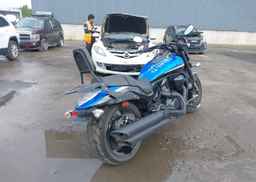 2022 SUZUKI VZR1800
