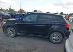 2019 MITSUBISHI RVR SE