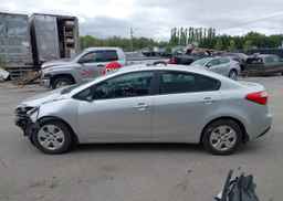 2015 KIA FORTE LX