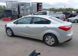 2015 KIA FORTE LX