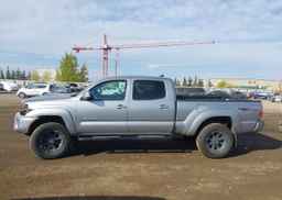 2015 TOYOTA TACOMA V6
