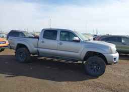 2015 TOYOTA TACOMA V6