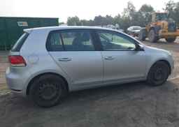 2013 VOLKSWAGEN GOLF