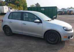 2013 VOLKSWAGEN GOLF