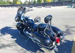 2006 YAMAHA XVZ13