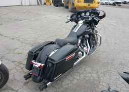 2010 HARLEY-DAVIDSON FLHX