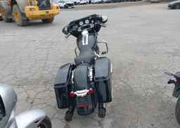 2010 HARLEY-DAVIDSON FLHX