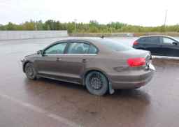 2012 VOLKSWAGEN JETTA 2.0 TDI COMFORTLINE