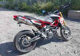 2018 APRILIA DORSODURO 900