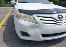 2011 TOYOTA CAMRY SE