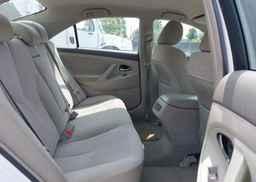 2011 TOYOTA CAMRY SE
