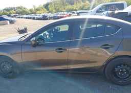 2014 MAZDA MAZDA3 GS-SKY