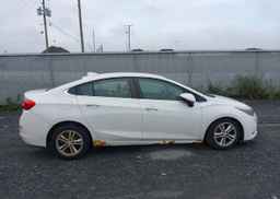2017 CHEVROLET CRUZE