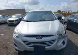 2013 HYUNDAI TUCSON GL