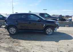 2021 MITSUBISHI RVR SE