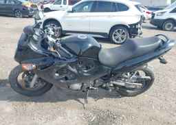 2003 SUZUKI GSX600 F
