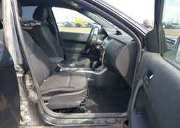 2010 FORD FOCUS SE