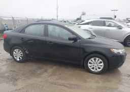 2010 KIA FORTE LX