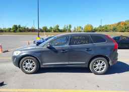 2015 VOLVO XC60 T5